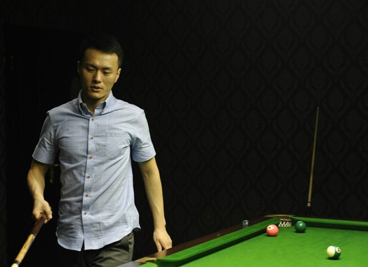 仅是一场明 仅是一场明