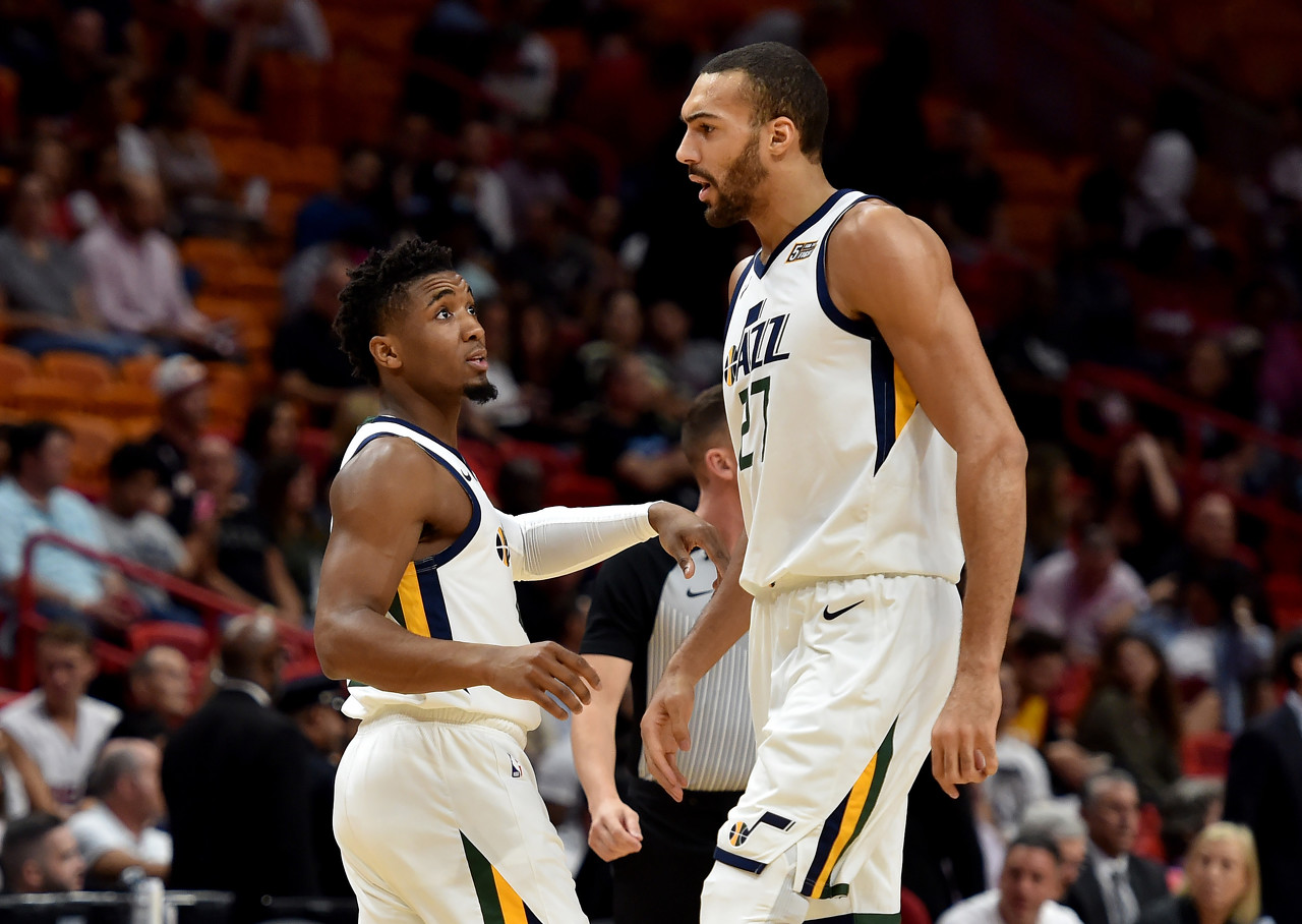 员搭建桥梁 员搭建桥梁